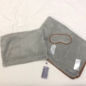 Ralph Lauren Collection Cashmere blend travel set